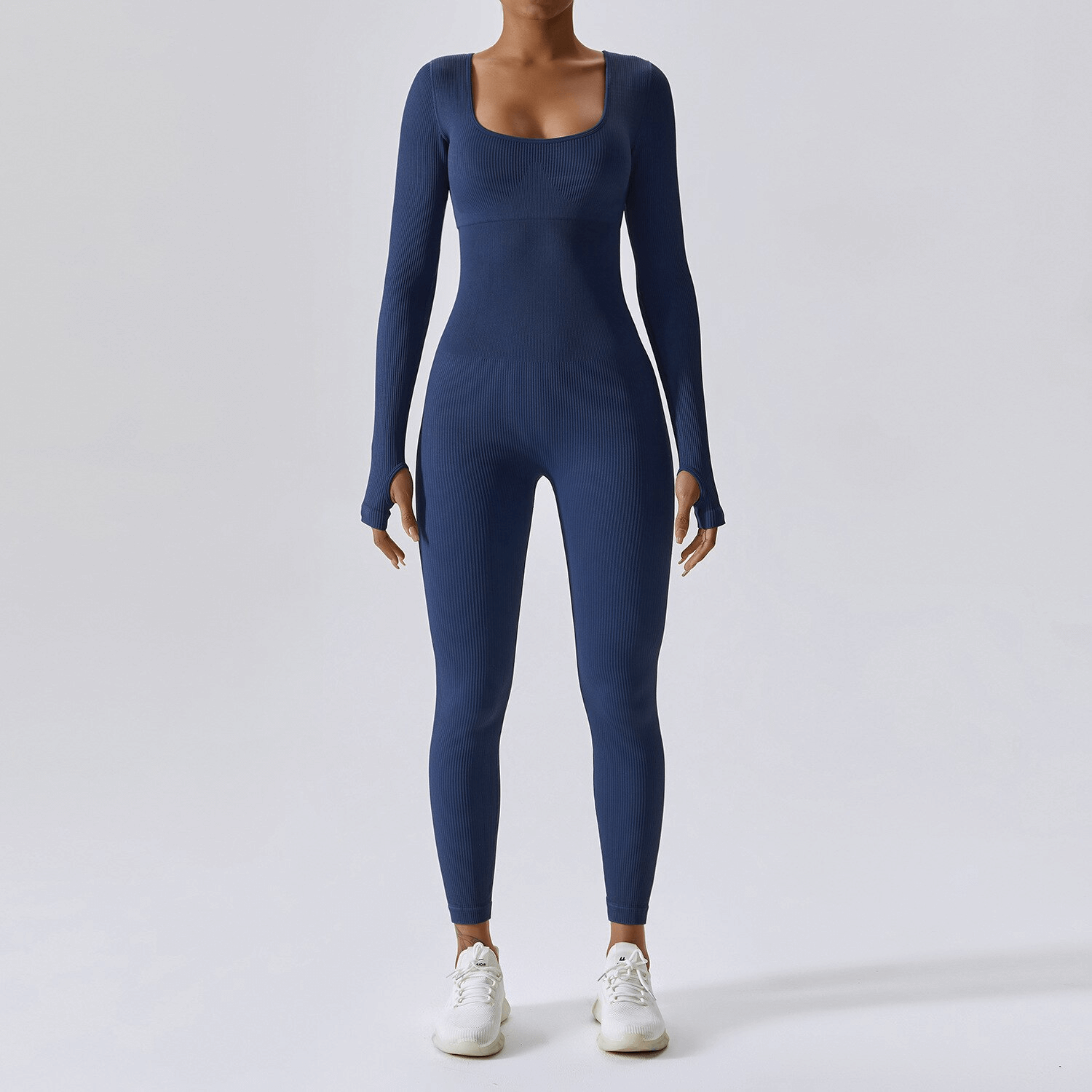 Seamless yoga suit with thumb holes, perfect for women's fitness. Ideal for yoga, gym, or casual wear. Durable and flattering design.